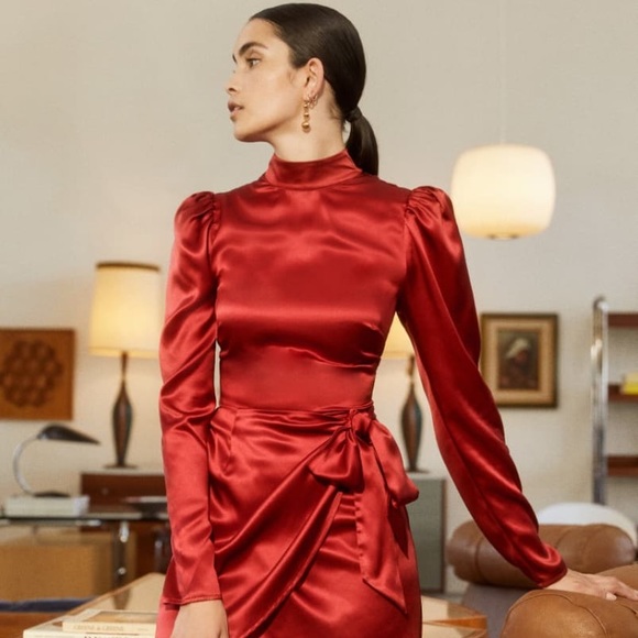 Reformation Dresses & Skirts - Reformation Josefine red mini dress